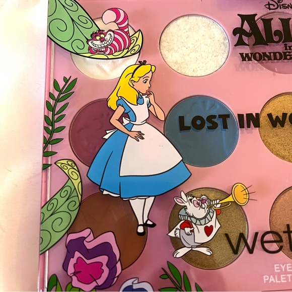 Wet N Wild Alice in Wonderland Limited Edition Eyeshadow & Face Palette, New! - Picture 2 of 8